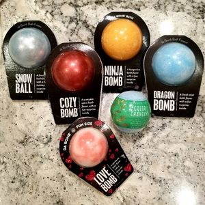 Six Bath Bombs Da Bomb Bath & Body Works Fizzy
